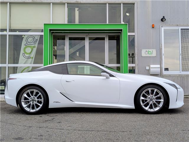2017 Lexus LC — миниатюра 25