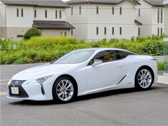 2017 Lexus LC — миниатюра 28