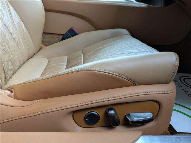 2017 Lexus LC — миниатюра 37