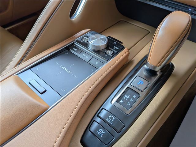 2017 Lexus LC — миниатюра 57