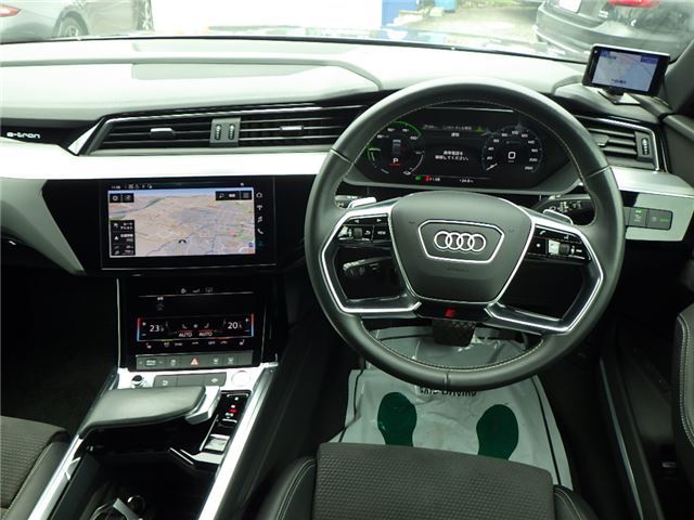 2021 AUDI E-TRON SPORTBACK — фото 3