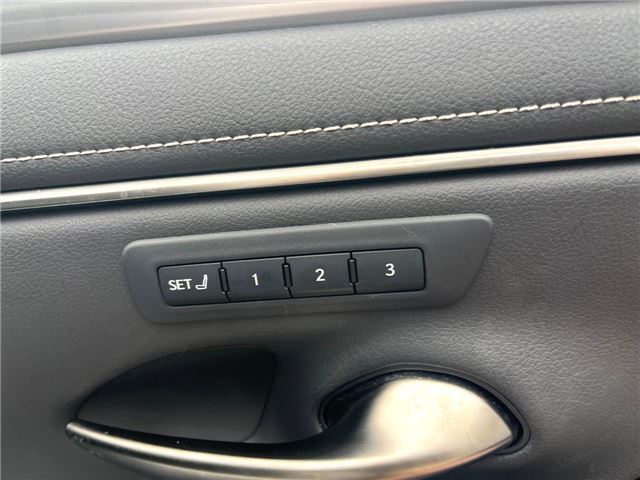 2019 Lexus ES thumbnail 30