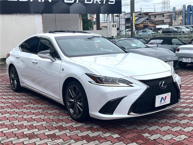 2019 Lexus ES photo 6