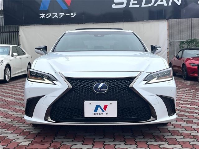 2019 Lexus ES photo 5