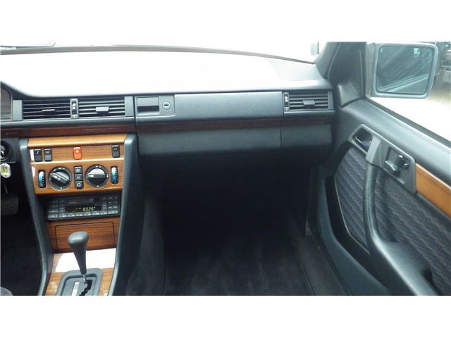 1992 Mercedes-BENZ MEDIUM-CLASS — миниатюра 40