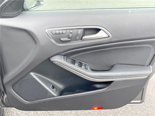 صورة مصغرة 25 لـ 2014 Mercedes-BENZ GLA