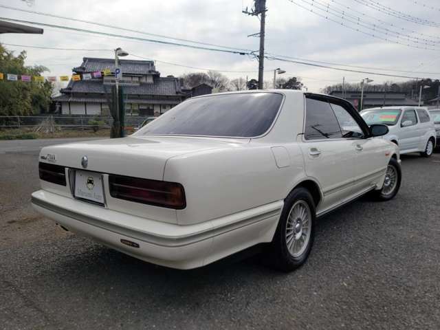 1990 Nissan CIMA — фото 2