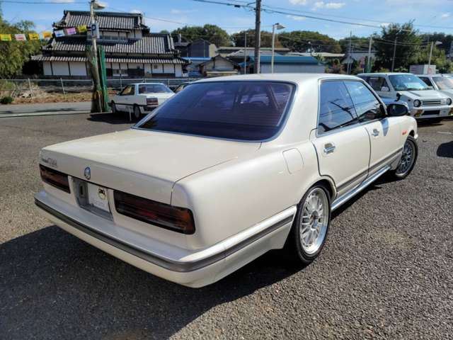 1990 Nissan CIMA — фото 2