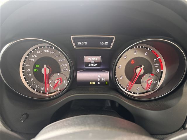 صورة 4 لـ 2013 Mercedes-BENZ CLA