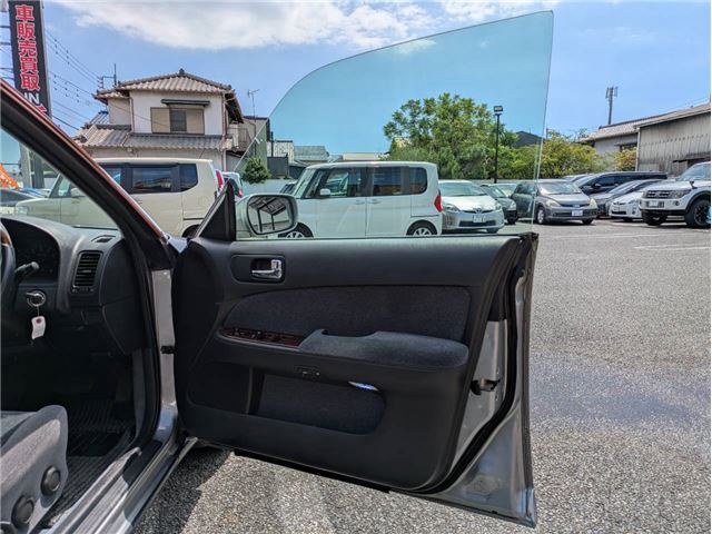 صورة مصغرة 15 لـ 1998 Nissan GLORIA