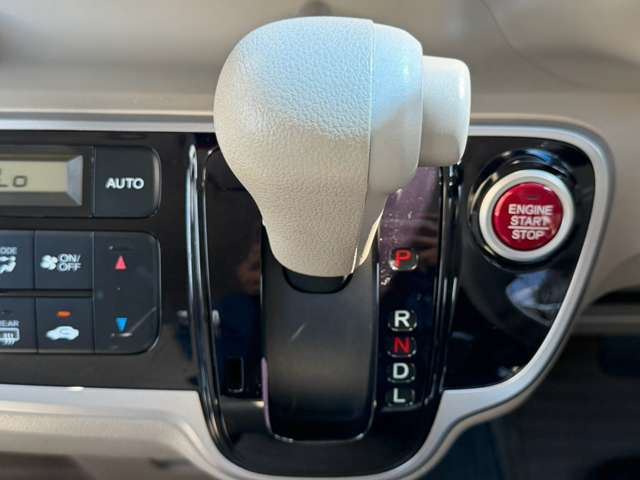2012 Honda N-BOX+ — миниатюра 22