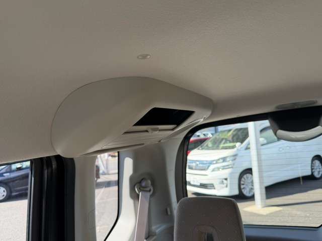 2012 Honda N-BOX+ — миниатюра 43