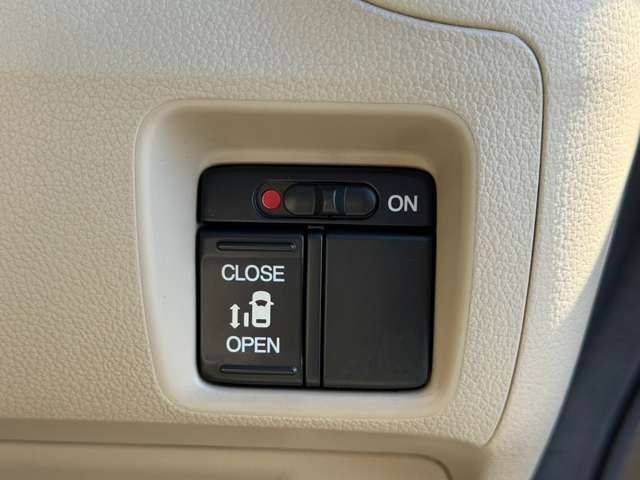 2012 Honda N-BOX+ 照片 9
