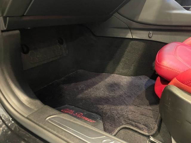 2023 ALFA Romeo JULIA 缩略图 38