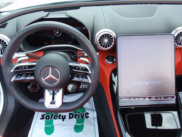 صورة 7 لـ 2025 Mercedes-BENZ SL-CLASS AMG