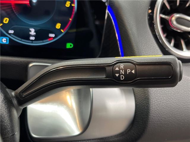 2020 Mercedes-BENZ GLB 缩略图 16