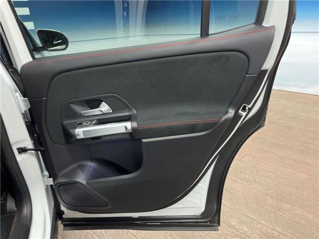 2020 Mercedes-BENZ GLB 缩略图 22