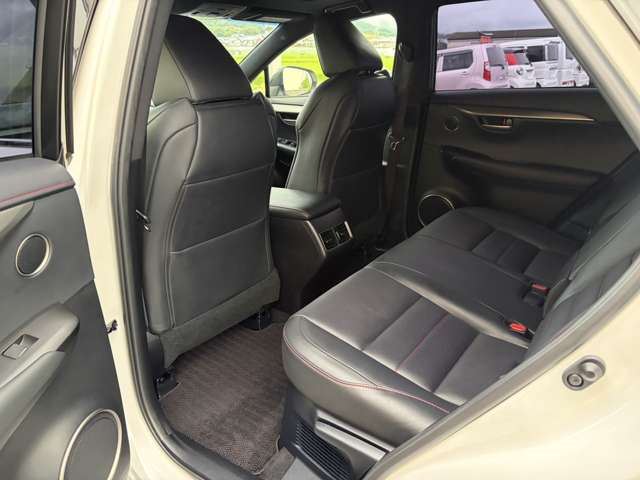 صورة مصغرة 25 لـ 2014 Lexus NX