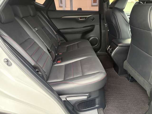 صورة مصغرة 30 لـ 2014 Lexus NX