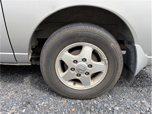 2003 Nissan CARAVAN — миниатюра 15