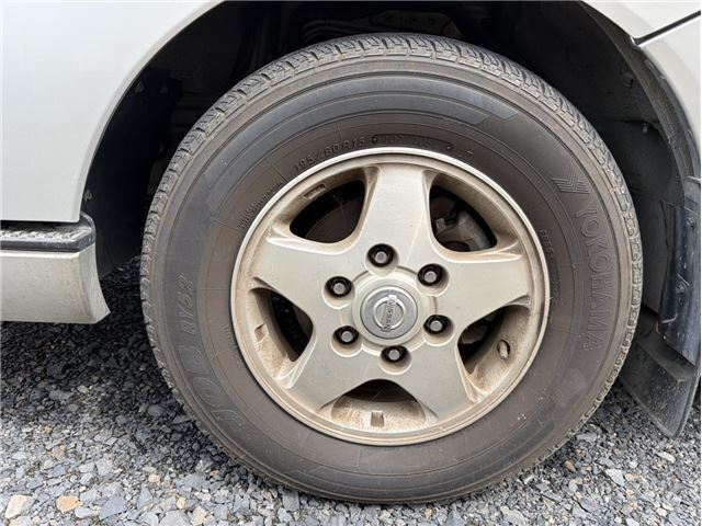 2003 Nissan CARAVAN — миниатюра 14