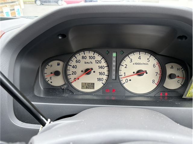 2003 Nissan CARAVAN — миниатюра 9