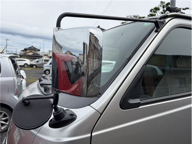 2003 Nissan CARAVAN — миниатюра 7