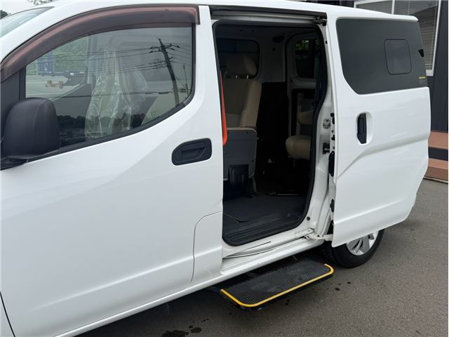 2011 Nissan NV200VANETTE WAGON 照片 3