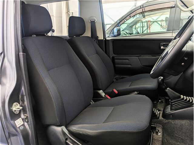 2008 Nissan KICKS thumbnail 36
