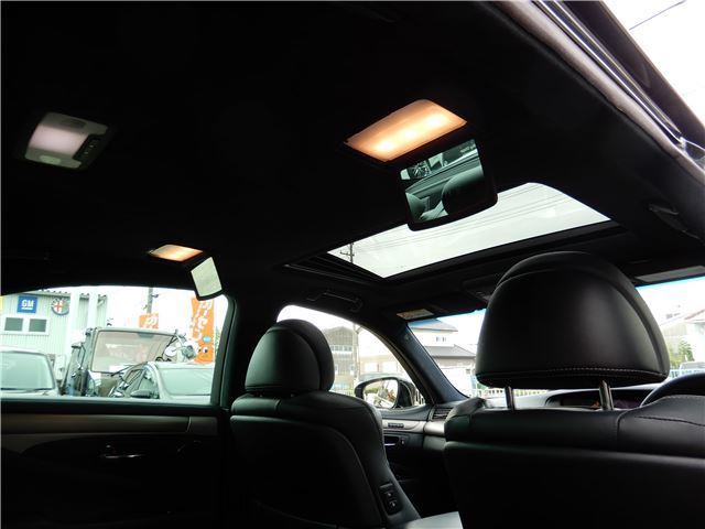 صورة مصغرة 32 لـ 2015 Lexus LS