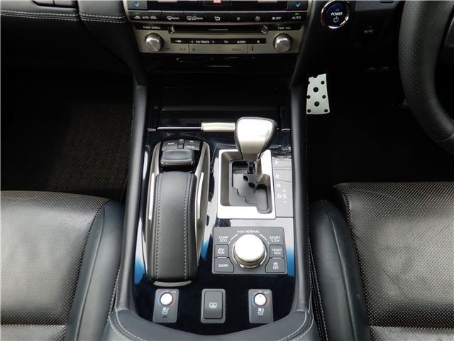 صورة مصغرة 57 لـ 2015 Lexus LS