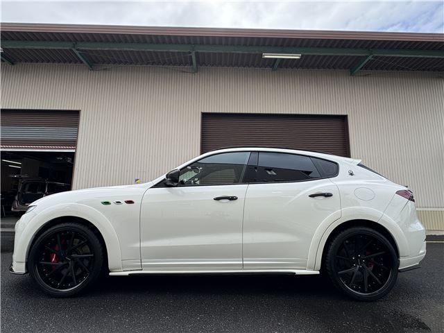 صورة مصغرة 16 لـ 2016 Maserati LEVANTE