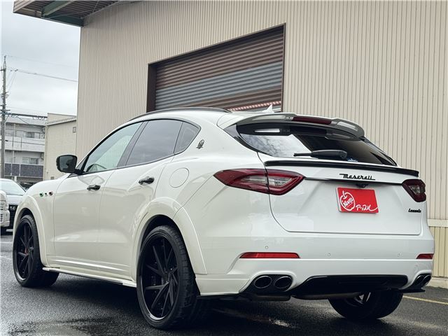 صورة مصغرة 17 لـ 2016 Maserati LEVANTE