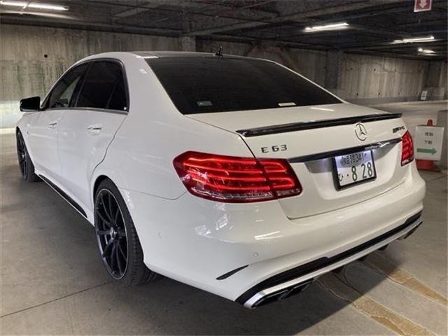 2010 Mercedes-BENZ E-CLASS AMG — фото 9