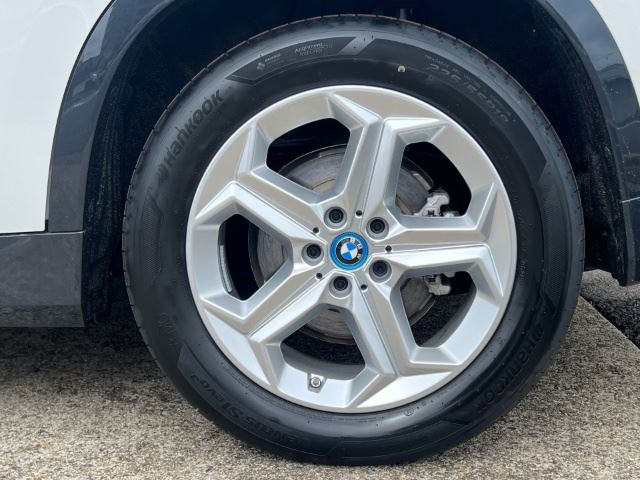 2023 BMW IX1 照片 15