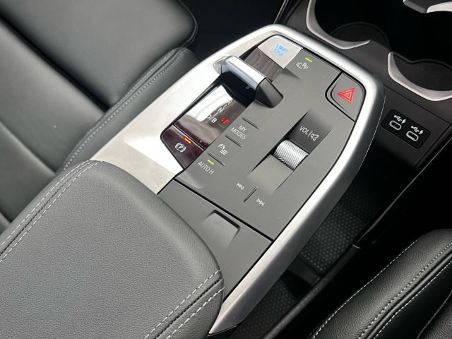 2023 BMW IX1 缩略图 25