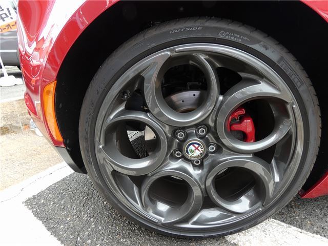 صورة مصغرة 13 لـ 2015 ALFA Romeo 4C