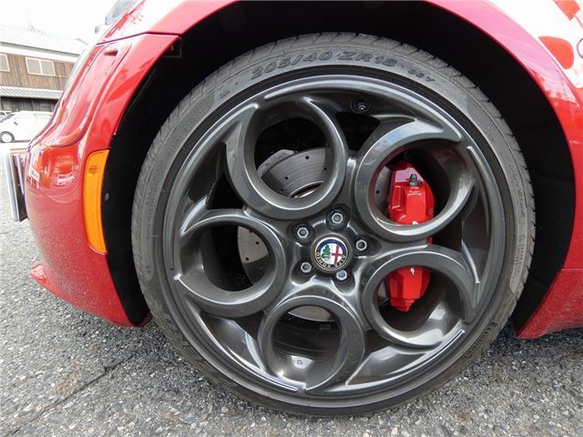صورة مصغرة 11 لـ 2015 ALFA Romeo 4C