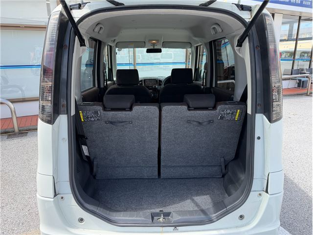 2009 Nissan ROOX — миниатюра 18