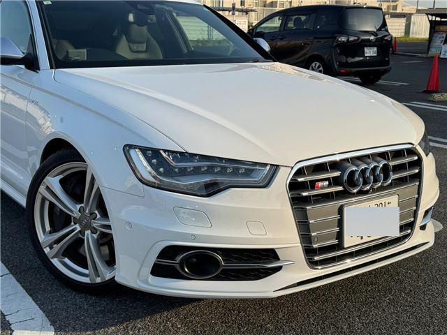 2013 AUDI S6 — фото 5