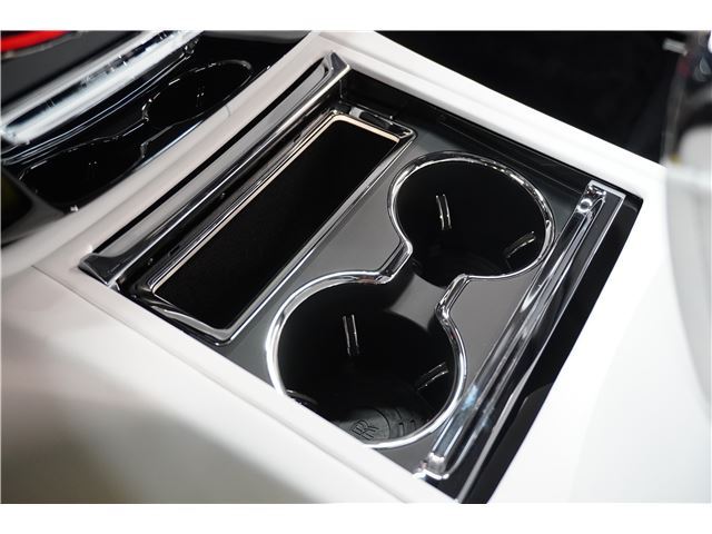 صورة مصغرة 30 لـ 2026 ROLLS-ROYCE PHANTOM