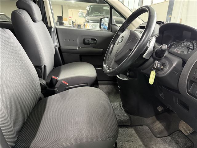 صورة مصغرة 12 لـ 2005 Nissan LAFESTA