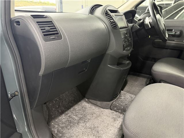 صورة مصغرة 15 لـ 2005 Nissan LAFESTA