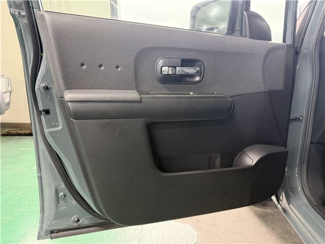 صورة مصغرة 18 لـ 2005 Nissan LAFESTA