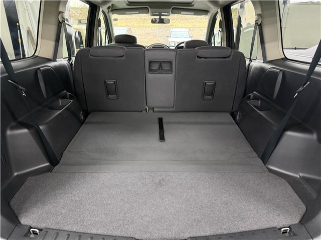 صورة مصغرة 30 لـ 2005 Nissan LAFESTA