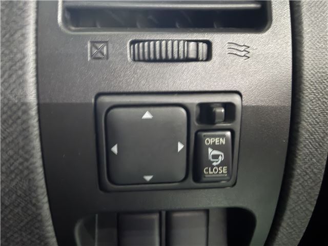 صورة مصغرة 34 لـ 2005 Nissan LAFESTA
