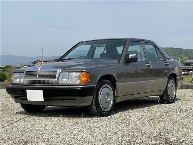 صورة 1 لـ 1989 Mercedes-BENZ 190