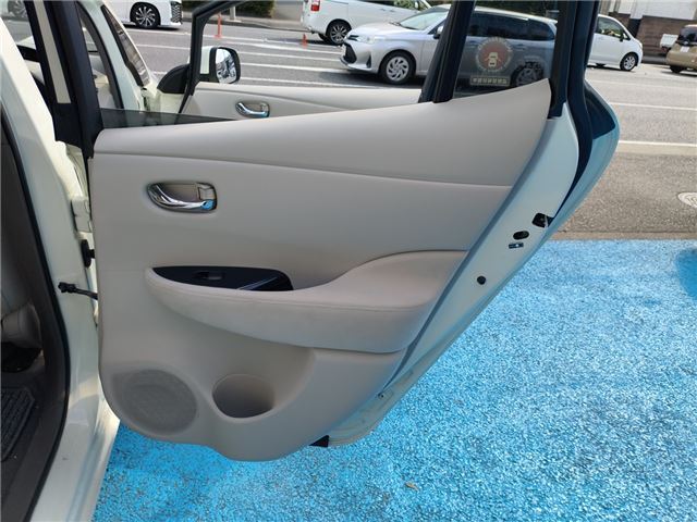 صورة مصغرة 15 لـ 2011 Nissan LEAF