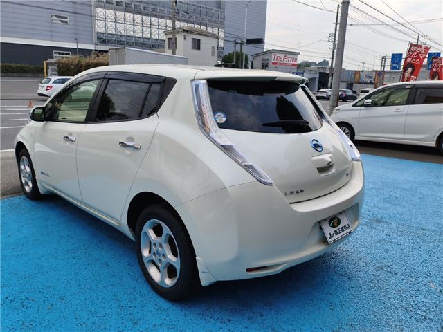 صورة مصغرة 2 لـ 2011 Nissan LEAF