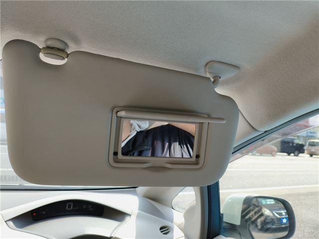 صورة مصغرة 44 لـ 2011 Nissan LEAF